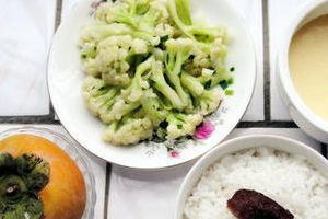 飯后可以做哪些養(yǎng)生舉動(dòng)？這些做到了比同齡人多活10年
