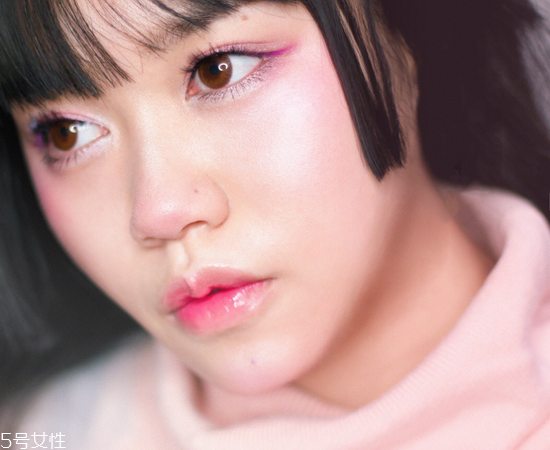 桃花眼妝容好看嗎？桃花眼妝容教程
