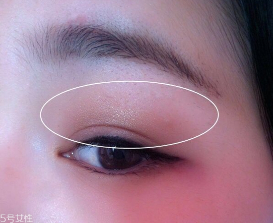內(nèi)雙怎么畫眼線？內(nèi)雙眼皮畫眼妝技巧
