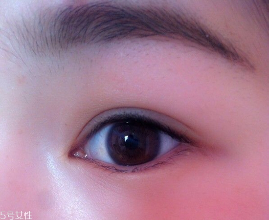 內(nèi)雙怎么畫眼線？內(nèi)雙眼皮畫眼妝技巧