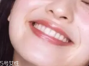 中年女性如何挑選口紅色號？帶藍(lán)色調(diào)唇色最美