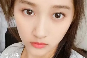 薄唇怎么畫唇妝？利用技巧打造完美唇色