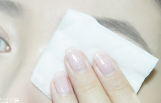 豆沙色眼妝怎么畫？超受歡迎的空氣眼妝畫法