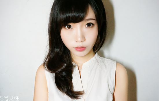 2018秋冬酒紅色眼妝怎么畫？神秘又有女人味的妝容