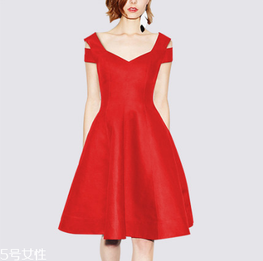冬天紅色衣服怎么搭配？冬天就要紅