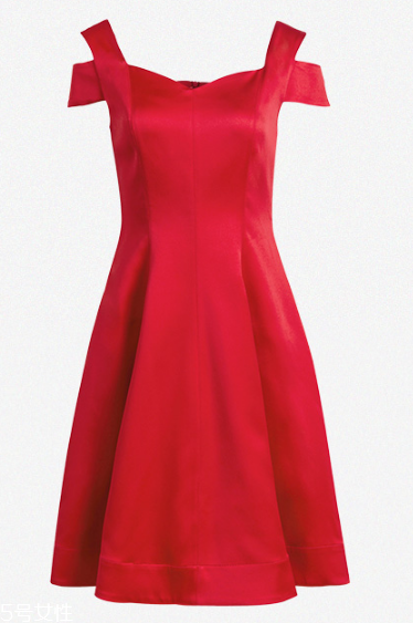 冬天紅色衣服怎么搭配？冬天就要紅