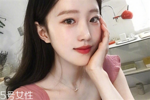 眼影需要卸妝嗎？閃亮海灘眼妝教程