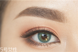 如何化妝使眼睛變大？落日線放大雙眼