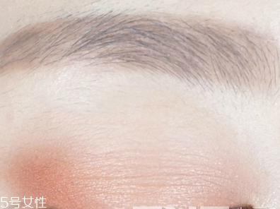 單眼皮怎么化大眼妝？媲美開眼角的大眼妝