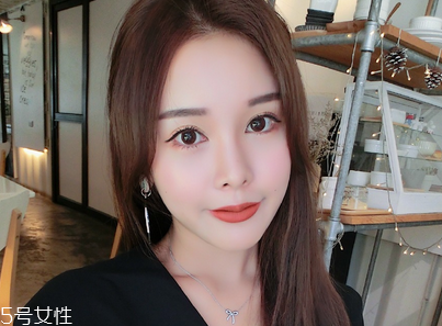 名創(chuàng)優(yōu)品眼影好用嗎？韓系貓眼妝的畫法