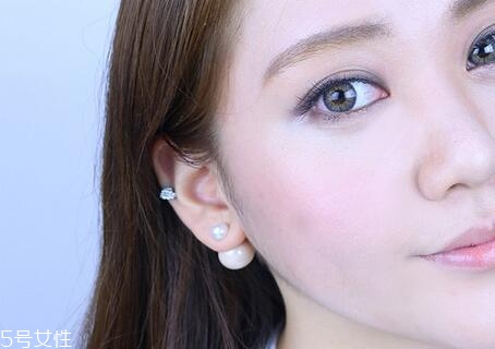 西柚色眼影怎么畫？教你畫高冷女神妝容