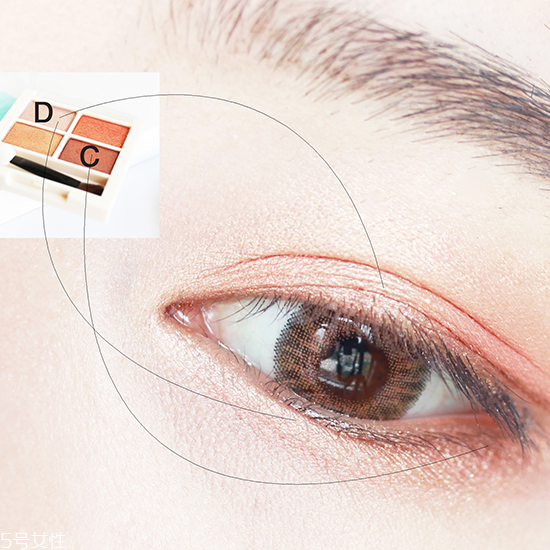 名創(chuàng)優(yōu)品眼影好用嗎？韓系貓眼妝的畫法