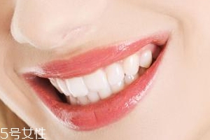 牙線和漱口水是否必要？抑菌護(hù)牙好習(xí)慣