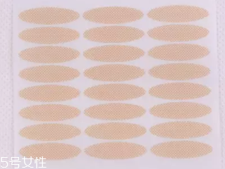 腫泡眼如何畫(huà)出高級(jí)眼妝？3步變俏麗眼眸