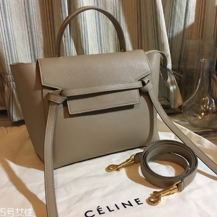 celine鯰魚包尺寸一共幾個(gè)？時(shí)尚大咖都愛它