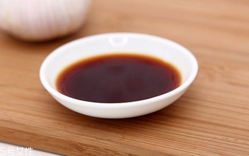 開眼角后哪些食物要忌口？開眼角后吃這些能促進(jìn)傷口修復(fù)