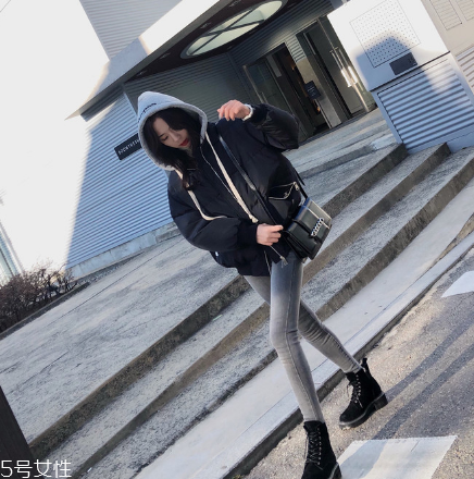 棉襖洗了還暖和嗎？棉襖應(yīng)盡量少洗