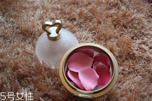 花瓣腮紅怎么做的？貌美又好用