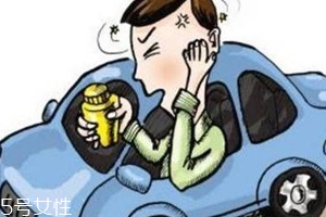 春節(jié)回家暈車怎么辦？別吃東西聞橘皮