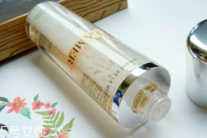海藍(lán)之謎煥膚水適合干皮嗎？海藍(lán)之謎煥膚水產(chǎn)品評測