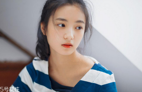 經(jīng)期能做雙眼皮嗎？割雙眼皮失敗方法