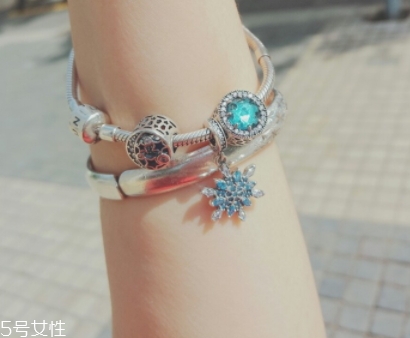俄羅斯sunlight手鏈多少錢？價(jià)格不及潘多拉的一半