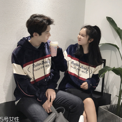 衛(wèi)衣掉色怎么辦？這樣洗不會(huì)掉色