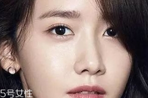 裸妝眼影怎么選？色號接近膚色