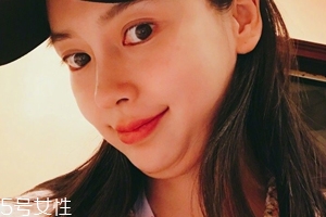 雙下巴怎么減最有效？日常習慣要注意