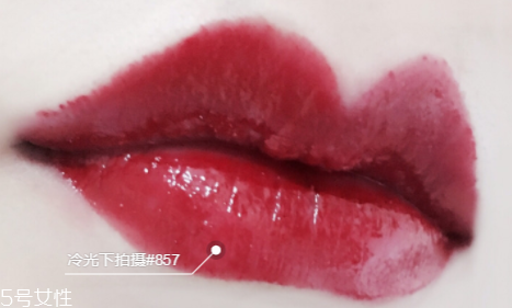 迪奧漆光唇釉哪個好看？讓妝效更持久