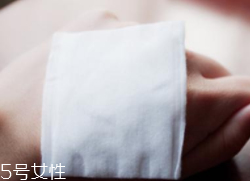 化妝棉能涂抹防曬霜嗎？上妝更均勻