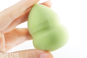 立體化妝粉撲有哪些用途？小身材大功效