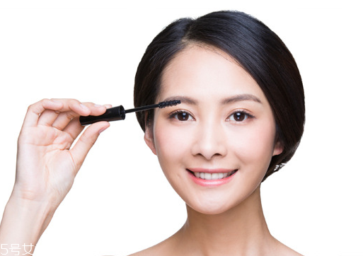 眼睫毛怎么保養(yǎng)？損傷睫毛的壞習(xí)慣