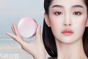 花西子是什么牌子？國貨新星品牌
