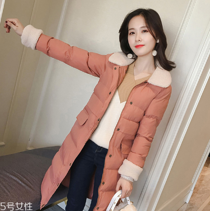 小個(gè)子女生適合什么款式棉服？打造冬日浪漫情緣