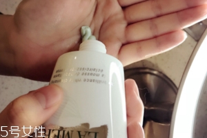 LA MER潔面泡沫為什么泡沫不多？要注意使用手法