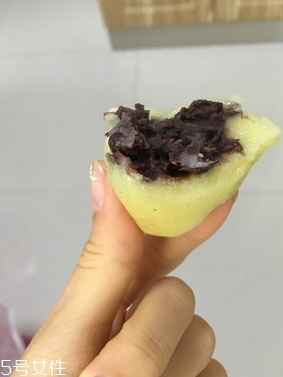 粘豆包蒸多長(zhǎng)時(shí)間能熟？用冷水還是熱水蒸