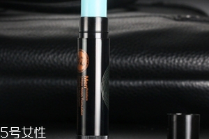 唇膏和唇釉哪個好用？唇膏vs唇釉