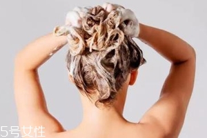 油性發(fā)質要每天洗頭嗎？秋冬完全不需要