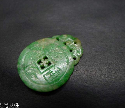 翡翠冰種和糯種哪個好？原來有這么大的區(qū)別
