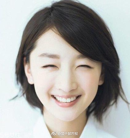 短發(fā)發(fā)尾外翻的發(fā)型怎么弄？誰弄誰美