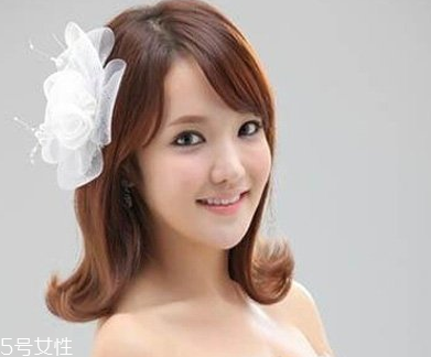 短發(fā)怎么做新娘造型？編發(fā)好看又簡(jiǎn)單