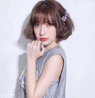 短發(fā)卷發(fā)怎么弄好看？裴秀智發(fā)型同款get