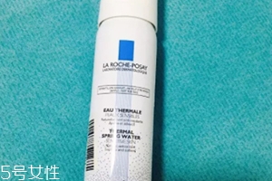 噴霧凍了還能用嗎？驚呆保濕噴霧凍成冰