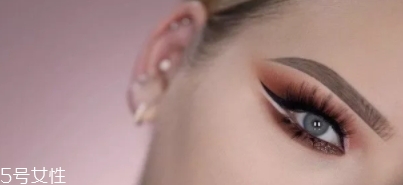 huda beauty沙漠盤怎么畫？油管大神一步步示范
