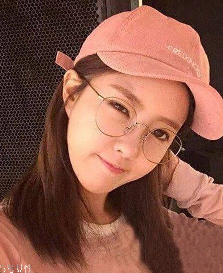 齊肩發(fā)怎么燙好看？女生發(fā)型設(shè)計(jì)與臉形搭配