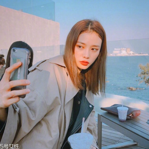 齊肩發(fā)怎么燙好看？女生發(fā)型設(shè)計(jì)與臉形搭配