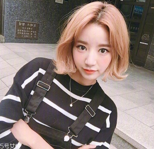 短發(fā)適合扎什么發(fā)型？剪短發(fā)這么好看