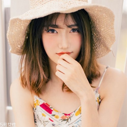 齊肩發(fā)怎么燙好看？女生發(fā)型設(shè)計(jì)與臉形搭配
