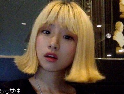 短頭發(fā)染什么顏色好看洋氣顯白？短發(fā)這樣弄好看又大方